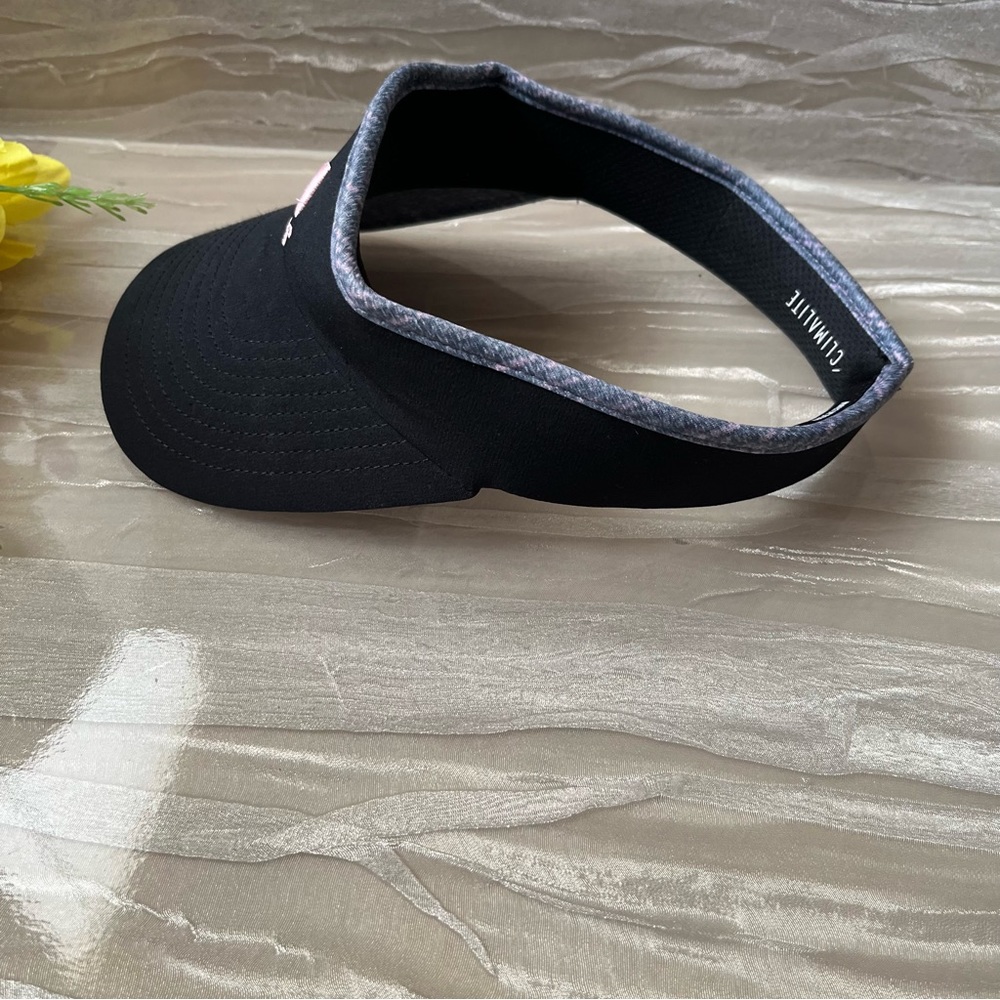 Adidas Visor - image 3